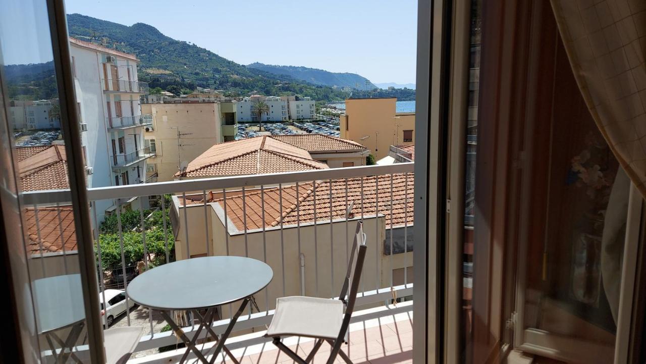 Casa Floridea -Mediterranea Sicilia Apt تْشيفالو المظهر الخارجي الصورة