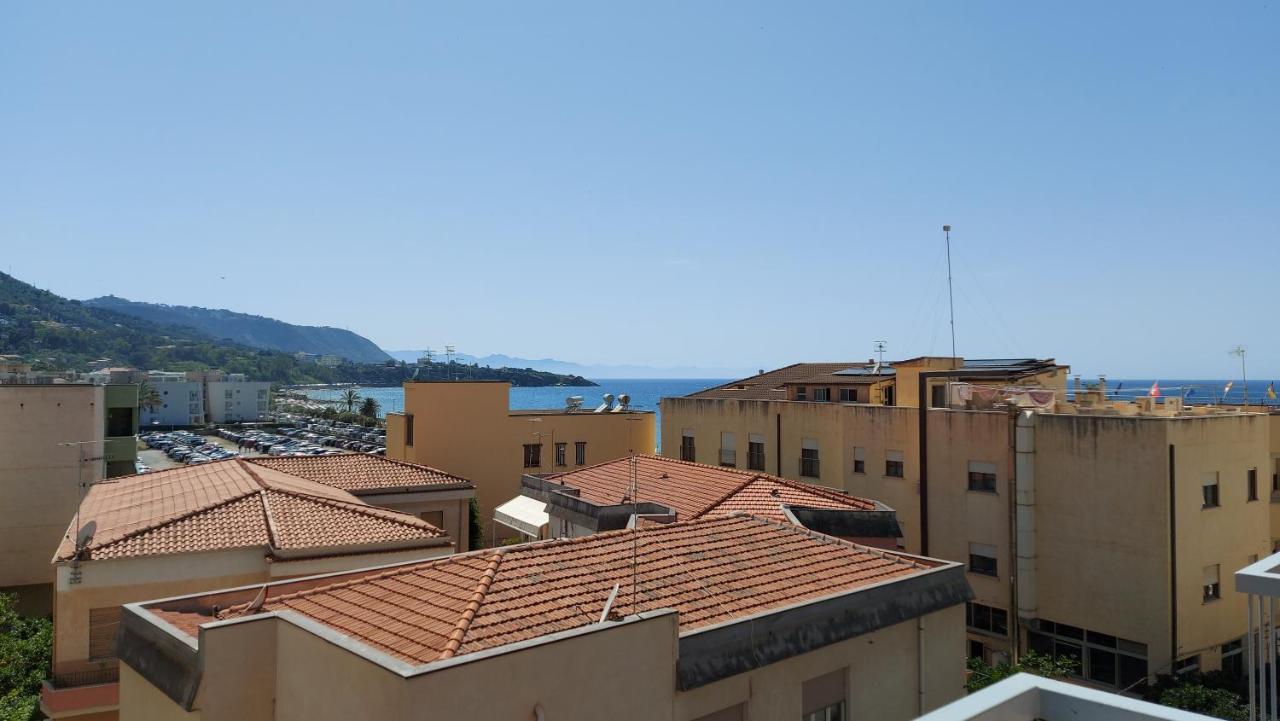 Casa Floridea -Mediterranea Sicilia Apt تْشيفالو المظهر الخارجي الصورة